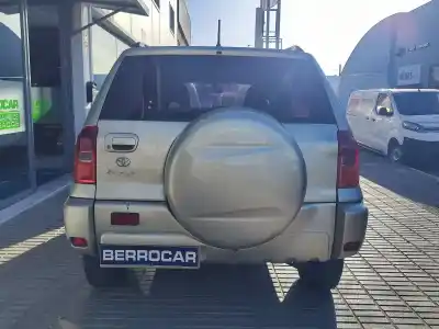 Здавання транспортного засобу toyota rav 4 (a2) 2.0 luna 4x4 (2003->) року 2000 потужний 1azfe