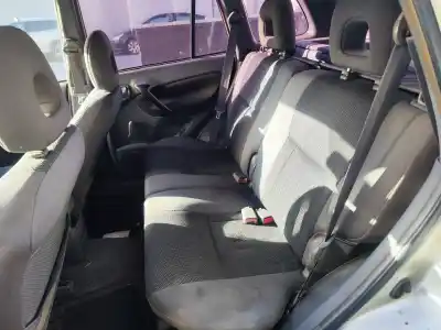Здавання транспортного засобу toyota rav 4 (a2) 2.0 luna 4x4 (2003->) року 2000 потужний 1azfe