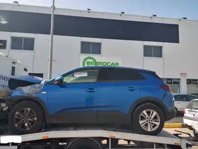 Veicolo di demolizione OPEL GRANDLAND X  dell'anno 2021 alimentato 
