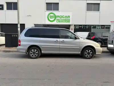 Veículo de Sucata KIA CARNIVAL II  do ano 2004 alimentado J3