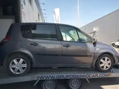 Здавання транспортного засобу RENAULT SCENIC II  року 2006 потужний 