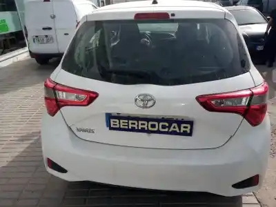 Verschrottungsfahrzeug TOYOTA YARIS  des Jahres 2017 angetrieben 2NRFKE