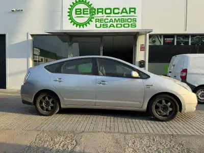 Verschrottungsfahrzeug TOYOTA PRIUS (NHW20)  des Jahres 2009 angetrieben 1NZFXE