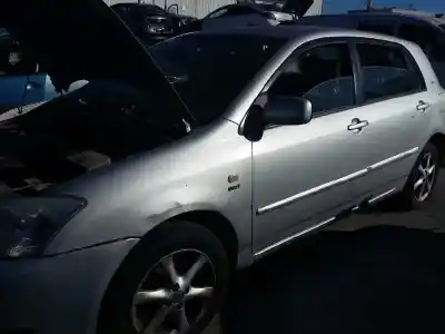 Véhicule à la ferraille toyota corolla (e12) 1.6 16v de l'année 2004 alimenté 3zzfe