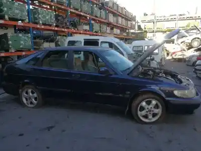 Veículo de Sucata saab 9-3 berlina 2.2 s tid do ano 2001 alimentado d223l