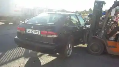 Veículo de Sucata saab 9-3 berlina 2.2 s tid do ano 2001 alimentado d223l