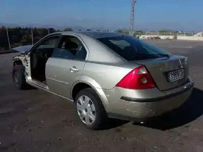 Vehicul casat FORD MONDEO BERLINA (GE) Ghia al anului 2004 alimentat CHBA