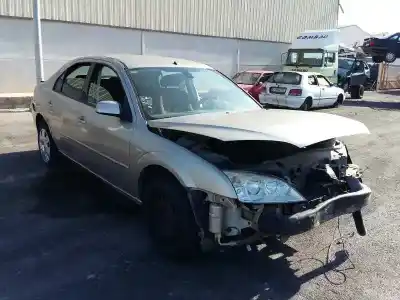 Veicolo di demolizione ford mondeo berlina (ge) ghia dell'anno 2004 alimentato chba