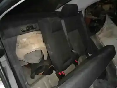 Veículo de Sucata ford mondeo berlina (ge) 2.0 tdci cat do ano 2002 alimentado fmba (v)