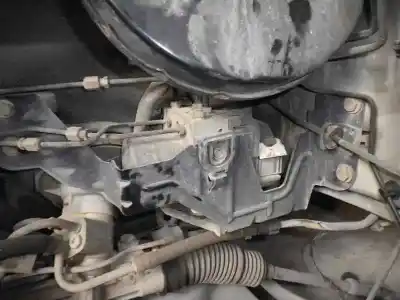 Veículo de Sucata ford mondeo berlina (ge) 2.0 tdci cat do ano 2002 alimentado fmba (v)