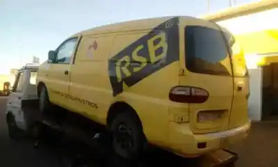 Veículo de Sucata HYUNDAI H 1 H 1 Furg.caja cerr.c. puerta do ano 2005 alimentado D4BH