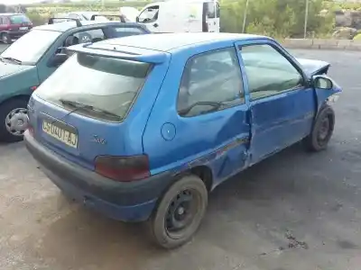Véhicule à la ferraille citroen saxo 1.4 sx de l'année 1996 alimenté kfx