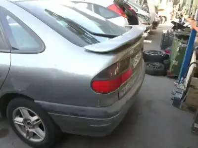 Veículo de Sucata renault laguna (b56) 1.8 mono cat do ano 1997 alimentado f3p676