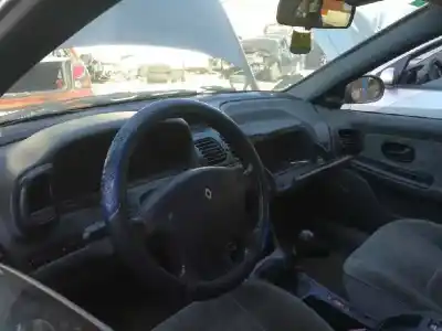 Veículo de Sucata renault laguna (b56) 1.8 mono cat do ano 1997 alimentado f3p676