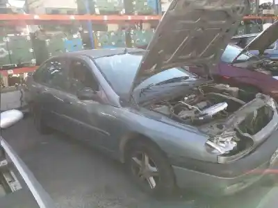 Veículo de Sucata renault laguna (b56) 1.8 mono cat do ano 1997 alimentado f3p676