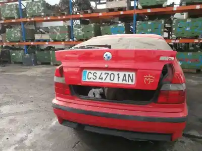 Sloopvoertuig bmw serie 3 compacto (e36) 318ti van het jaar 1998 aangedreven 194s1