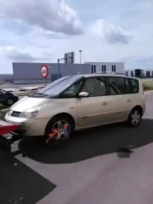 Scrapping Vehicle RENAULT ESPACE IV (JK0) 2.0 Dynamique [2.0 Ltr. - 110 kW dCi Diesel FAP] of the year 2005 powered G9T742