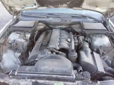 Veículo de Sucata bmw serie 5 berlina (e39) 520i do ano 1997 alimentado 206s3