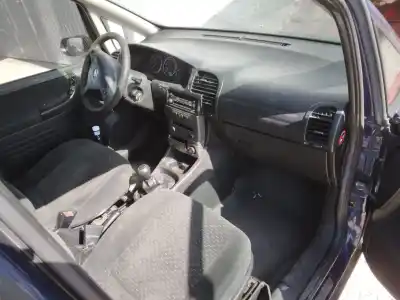 Veículo de Sucata opel zafira a blue line do ano 2004 alimentado y20dth