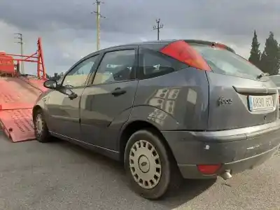 Vehículo de desguace FORD FOCUS BERLINA (CAK) Ghia del año 2002 con motor FFDA