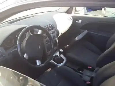 Veículo de Sucata ford mondeo berlina (ge) ambiente do ano 2001 alimentado chba