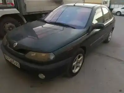 Veículo de Sucata renault laguna (b56) 2.0 rt (b56c/h/l) do ano 1998 alimentado f3r722