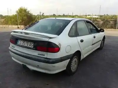 Veículo de Sucata renault laguna (b56) 1.8 mono cat do ano 1995 alimentado f3p676