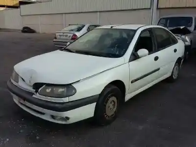 Veículo de Sucata renault laguna (b56) 1.8 mono cat do ano 1995 alimentado f3p676