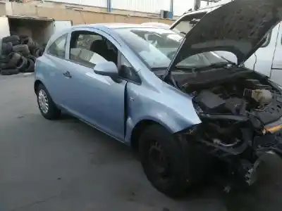 Véhicule à la ferraille opel corsa d cosmo de l'année 2010 alimenté z12xep