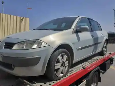 Verschrottungsfahrzeug RENAULT MEGANE II BERLINA 3P Confort Authentique des Jahres 2004 angetrieben K4MT7
