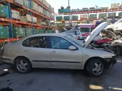 Scrapping Vehicle seat                                               toledo (1m2)                                                                                                                                                                                                                                               select                                                                                                                                                                                                                                                     of the year 2004 powered asv
