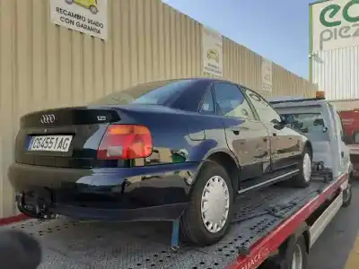 Veicolo di demolizione audi a4 berlina (b5) 1.8 dell'anno 1995 alimentato adr