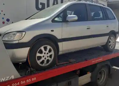 Sloopvoertuig opel zafira a comfort van het jaar 2003 aangedreven y20dth