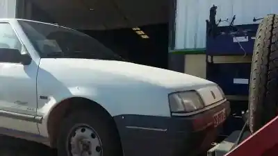 Veículo de Sucata RENAULT 19 (B/C/L53)  do ano 1992 alimentado F8Q