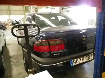 Veículo de Sucata opel omega b 3.0 v6 cat (x 30 xe) do ano 1998 alimentado x30xe ok