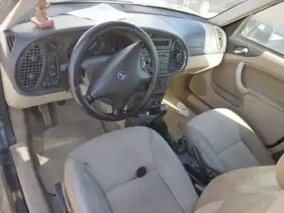 Veículo de Sucata saab 9-3 berlina 2.2 s tid do ano 2001 alimentado d223l