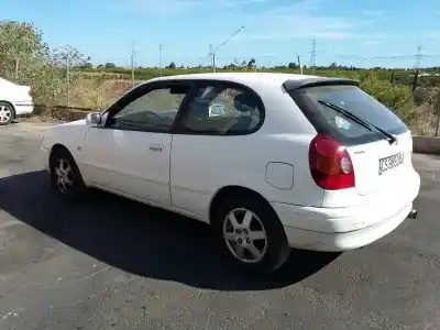 Sloopvoertuig toyota corolla (e11) 1.4 linea terra van het jaar 2000 aangedreven 4zzfe