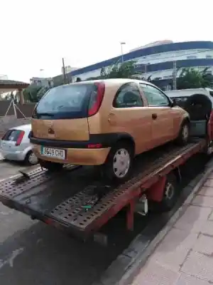 Sloopvoertuig opel corsa c club van het jaar 2003 aangedreven z12xe