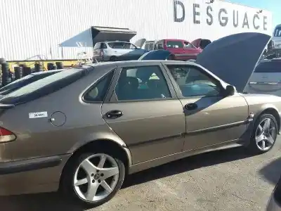 Veículo de Sucata saab 9-3 berlina 2.2 s tid do ano 2002 alimentado d223l