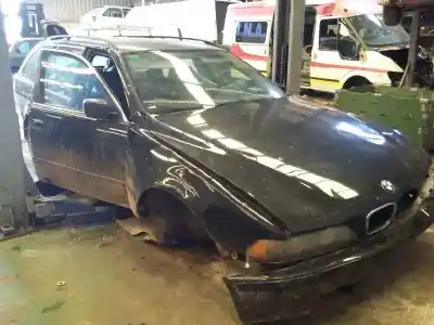 Veículo de Sucata bmw serie 5 touring (e39) 525d exclusive do ano 2002 alimentado 256d1