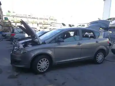 Sloopvoertuig seat toledo (5p2) exclusive van het jaar 2005 aangedreven bse