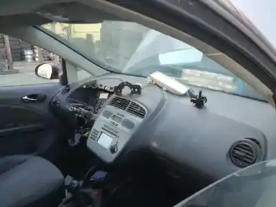 Sloopvoertuig seat toledo (5p2) exclusive van het jaar 2005 aangedreven bse