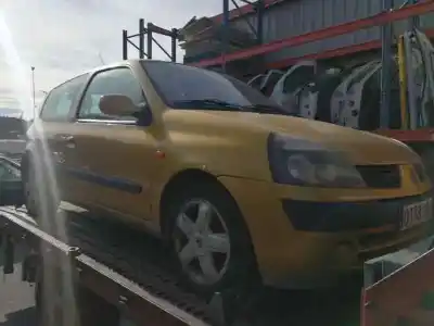Здавання транспортного засобу renault clio ii fase ii (b/cb0) authentique року 2001 потужний k4jc7