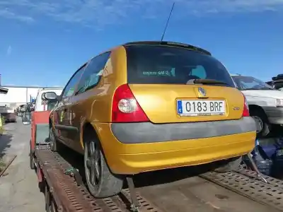 Здавання транспортного засобу renault clio ii fase ii (b/cb0) authentique року 2001 потужний k4jc7