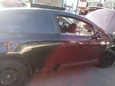 Veículo de Sucata citroen c4 coupe collection do ano 2005 alimentado kfu