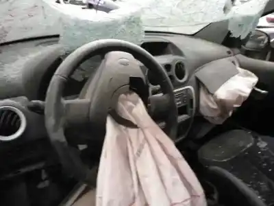 Véhicule à la ferraille citroen c2 (jm_) 1.4 de l'année 2005 alimenté kfv(tu3jp)