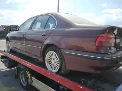 Veículo de Sucata bmw serie 5 berlina (e39) 530d do ano 1999 alimentado m57d30