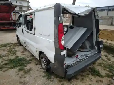 Veículo de Sucata RENAULT TRAFIC COMBI (AB 4.01) 6 - plazas acristalado parcial combi corto do ano 2007 alimentado M9RE7