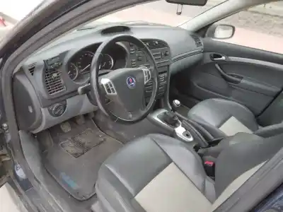 Veículo de Sucata saab 9-3 berlina 2.2 s tid do ano 2004 alimentado d223l