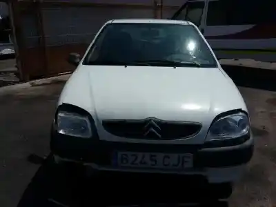 Veicolo di demolizione citroen saxo 1.1 sx dell'anno 2003 alimentato hfx
